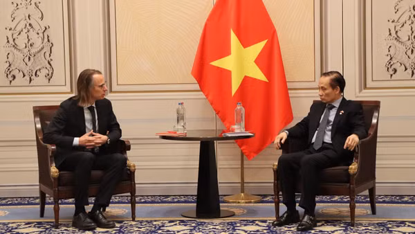 Hai bên nhất trí tiếp tục phát huy truyền thống đoàn kết; tăng cường đối thoại, phối hợp trong các sự kiện quốc tế. (Ảnh: Bộ Ngoại giao)