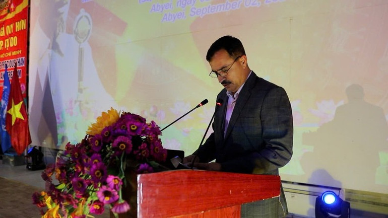 Chuẩn tướng Ameer Muhammad Umrani - Phó Tư lệnh lực lượng quân sự Phái bộ Gìn giữ hòa bình Liên hợp quốc tại Abyei phát biểu tại Lễ kỷ niệm. 61ceea17da0b5155081a-9637.jpg