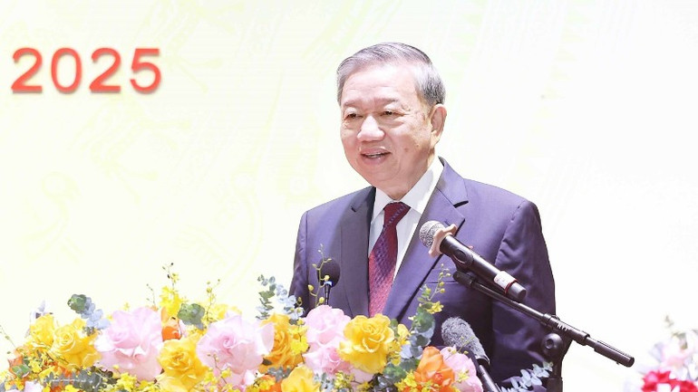 vna-potal-tong-bi-to-lam-du-du-cong- delegate-the-first-term-2025-2030-of-the-communist-party-department-8147595-6256.jpg