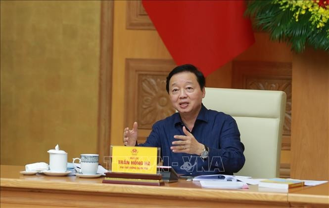 Phó Thủ tướng Trần Hồng Hà phát biểu chỉ đạo tại cuộc họp. (Ảnh: Diệp Trương/TTXVN) luat-dat-dai-29825-10.jpg