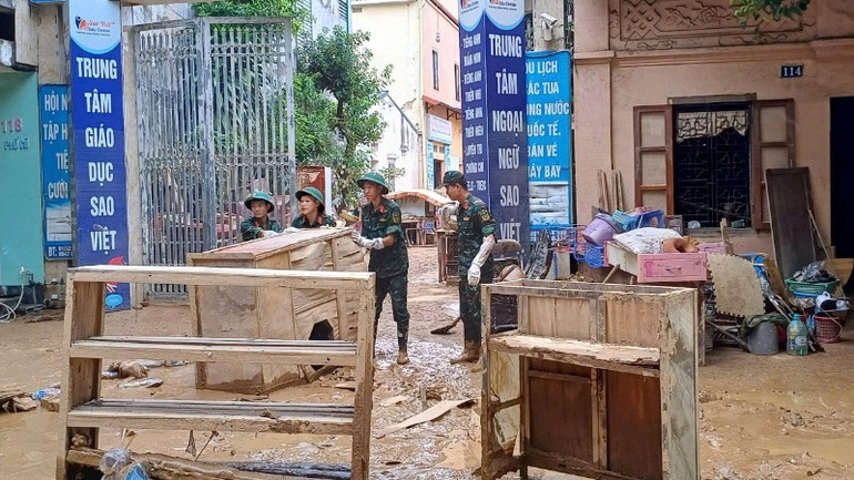 Vệ sinh, khắc phục hậu quả mưa lũ, ngập lụt tại tỉnh Cao Bằng. (Ảnh: MINH TUẤN) z7109955256253-6c15493c6b3f80720d47d6cd1e2aa8a2-8767.jpg