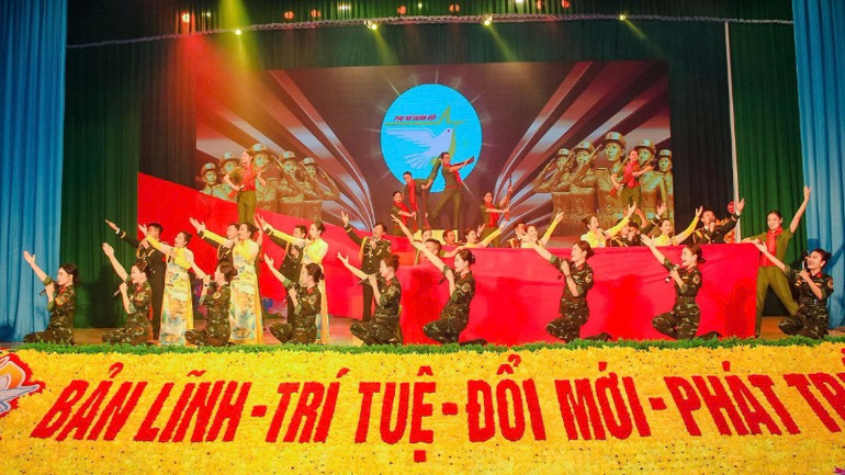 Tiết mục văn nghệ chào mừng Đại hội Hội phụ nữ Lữ đoàn 80 nhiệm kỳ 2025-2030. 64c225569f3815664c29-5496.jpg