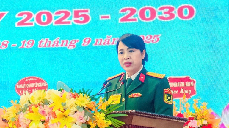 Đại tá Nguyễn Thị Thu Hiền - Trưởng ban Phụ nữ Quân đội phát biểu tại Đại hội. 31050a8eb0e03abe63f1-97.jpg