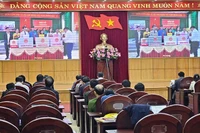 Quang cảnh vận hành mẫu ngày bầu cử ở xã Pù Luông được truyền tải đến điểm cầu Tỉnh ủy Thanh Hóa.