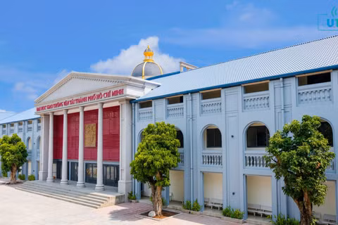 Trường đại học Giao thông Vận tải Thành phố Hồ Chí Minh. 