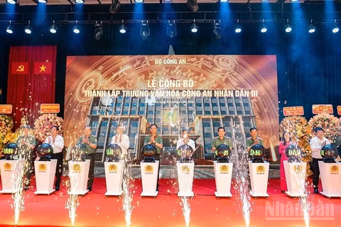 Lễ khánh thành Trường Văn hóa Công an nhân dân III tại Cần Thơ.