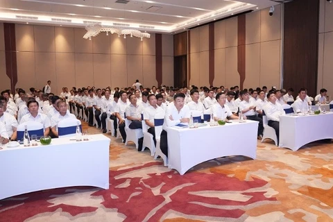 Toàn cảnh hội nghị. 