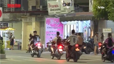 [Video] 8 tháng, số vụ và số người bị thương do tai nạn giao thông giảm sâu 