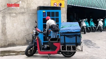 [Video] Thành phố Hồ Chí Minh: Người dân hướng đến xe điện không cắm sạc ở nhà