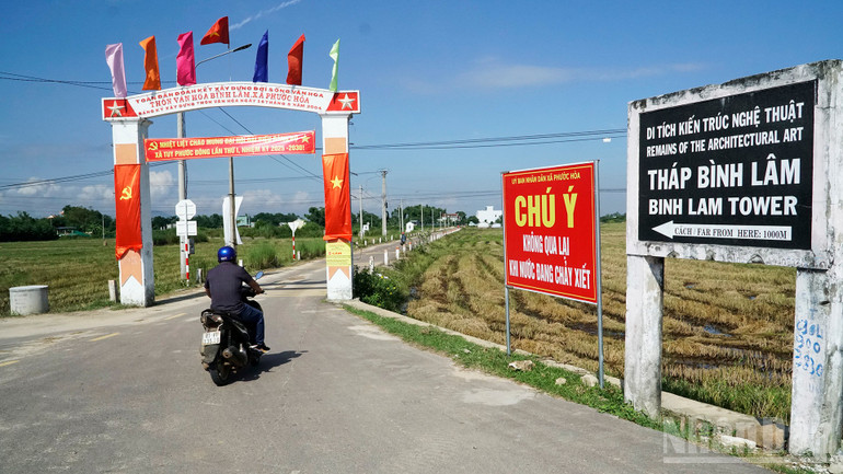 Tăng cường công tác tuyên truyền khi mùa mưa bão đang đến gần. ndo_br_a8.jpg