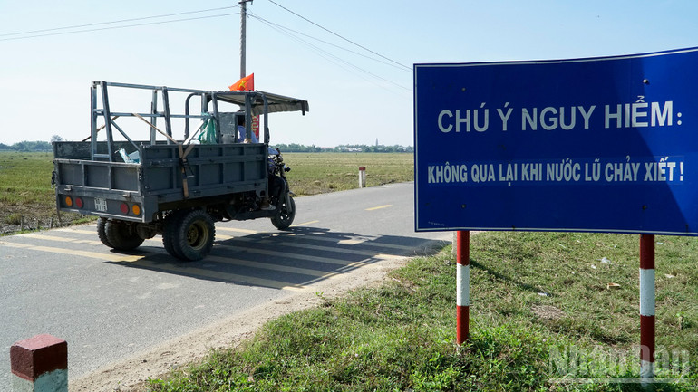 Đa dạng các phương thức truyền thông đến từng hộ dân. ndo_br_a7.jpg