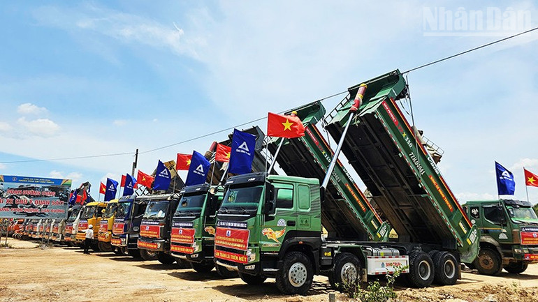 Khí thế ra quân thực hiện các công trình trọng điểm tại Gia Lai. ndo_tr_a6.jpg