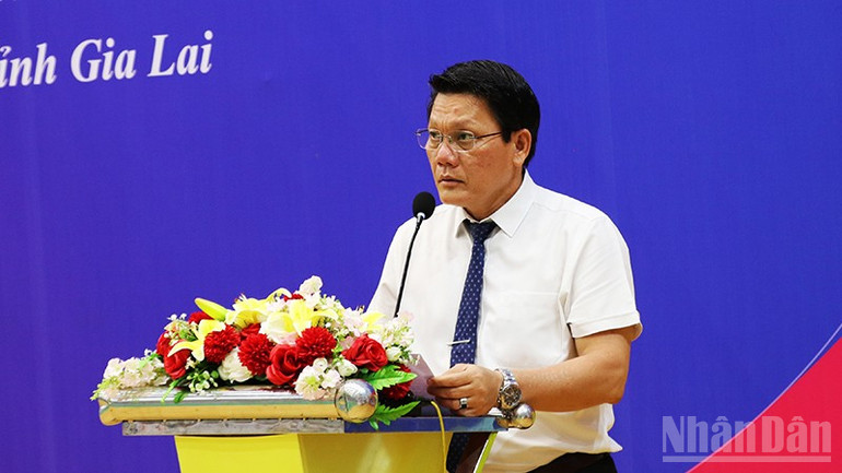 Phó Giám đốc Sở Văn hóa, Thể thao và Du lịch tỉnh Gia Lai Bùi Trung Hiếu phát biểu khai mạc ndo_br_a1.jpg