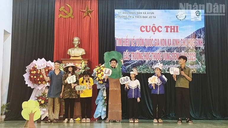 Lan tỏa thông điệp bảo vệ rừng. ndo_tr_a7.jpg