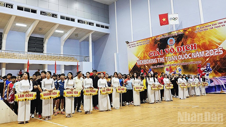 Các đoàn vận động viên tham gia giải. ndo_br_a3.jpg
