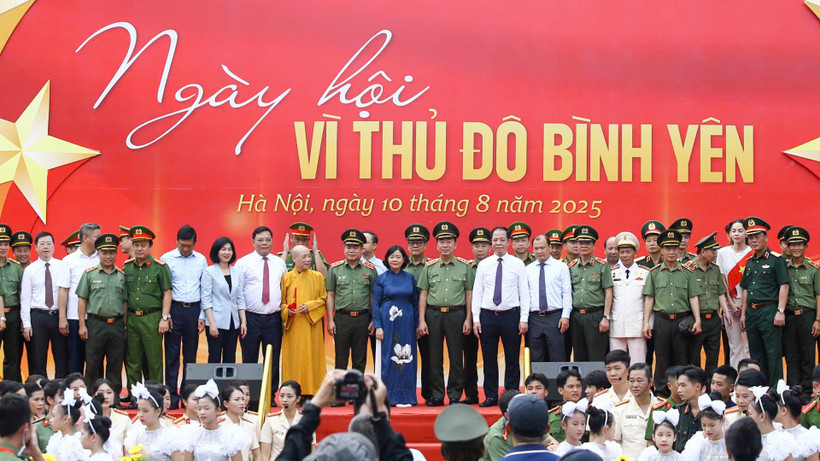 Các đại biểu tại ngày hội.