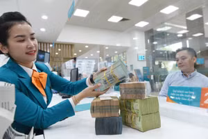Việc cho phép dùng nhiều vốn ngắn hạn hơn để cho vay dài hạn đòi hỏi các ngân hàng phải nâng tầm năng lực quản trị rủi ro thanh khoản lên một tiêu chuẩn mới.