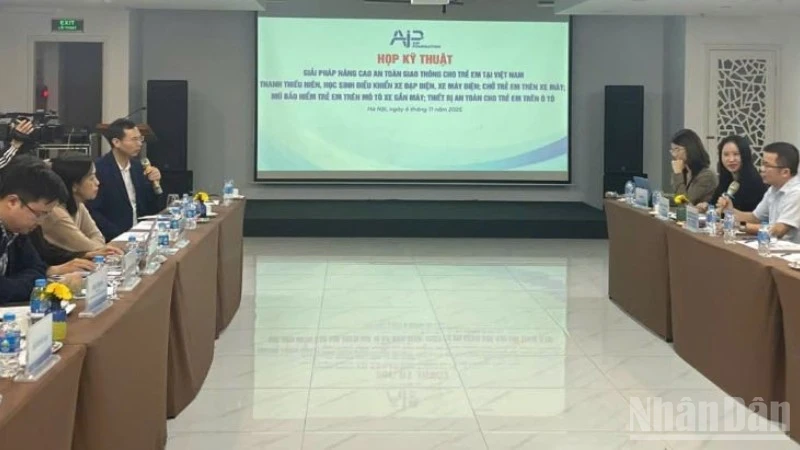 Hội thảo tuyên truyền quy định pháp luật mới về thiết bị an toàn cho trẻ em trên ô-tô do Ủy ban An toàn giao thông và Quỹ Phòng chống thương vong châu Á (AIP) tổ chức sáng 6/11.