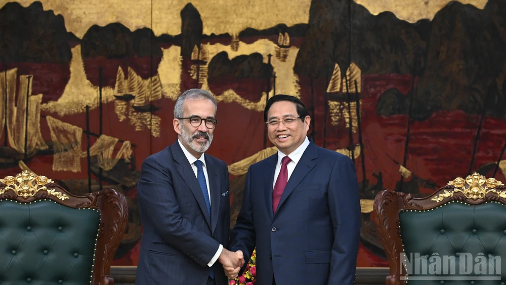Thủ tướng Phạm Minh Chính tiếp Bộ trưởng Quốc vụ, Bộ trưởng Ngoại giao Bồ Đào Nha Paulo Rangel.