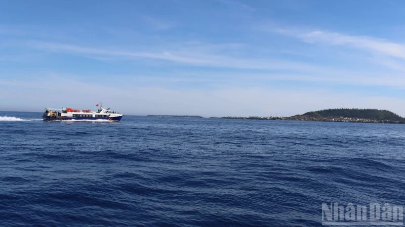 Quảng Ngãi yêu cầu tăng cường công tác quản lý tuyến vận tải thủy Sa Kỳ-Lý Sơn theo đúng quy định.