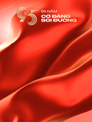 Triển lãm 95 năm Cờ Đảng soi đường