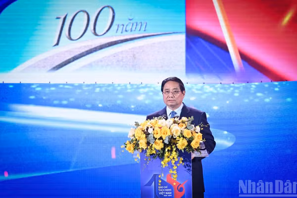 Thủ tướng Chính phủ Phạm Minh Chính phát biểu tại Lễ Trao giải Báo chí Quốc gia lần thứ XIX năm 2024.