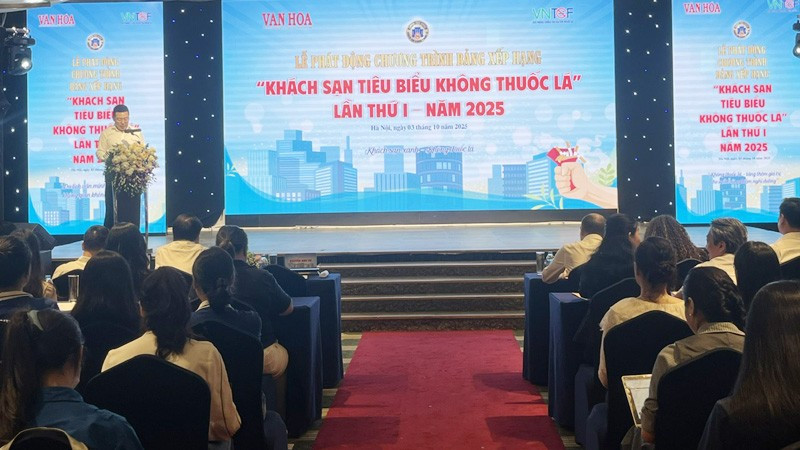 Quang cảnh lễ phát động.