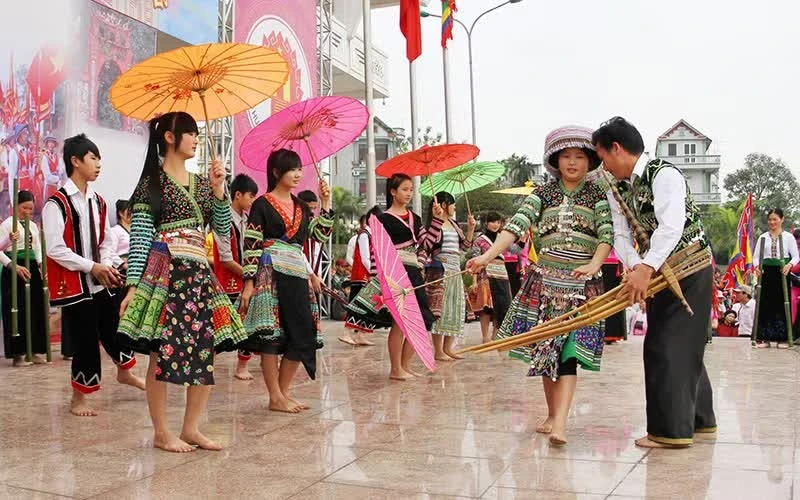 Hữu Khuông: Biến Di Sản Văn Hóa Thành Động Lực Phát Triển Kinh Tế Bền Vững