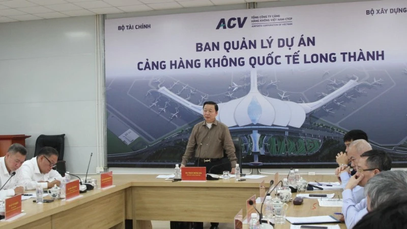 Phó Thủ tướng chỉ đạo tháo gỡ vướng mắc, đẩy nhanh tiến độ dự án sân bay