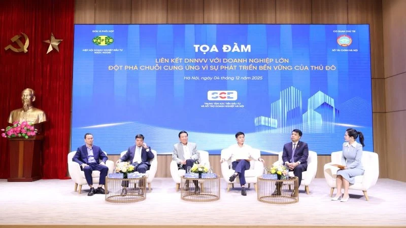 Các đại biểu tham dự tọa đàm. (Ảnh: ANH MINH)