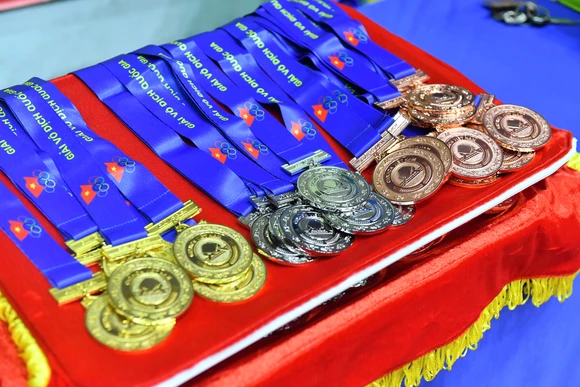 [Ảnh] Toàn cảnh Lễ bế mạc Giải vô địch bóng bàn quốc gia Báo Nhân Dân lần thứ 42