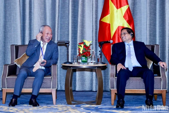 Thủ tướng Phạm Minh Chính tiếp ông Nghiêm Giới Hòa, người sáng lập Tập đoàn Xây dựng Thái Bình Dương.