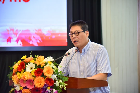 Văn Cao – Cách mạng và cách mạng thơ