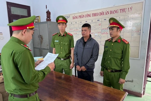 Cơ quan điều tra khởi tố, bắt tạm giam đối với tài xế Phương Thanh Tùng. Ảnh Công an cung cấp)