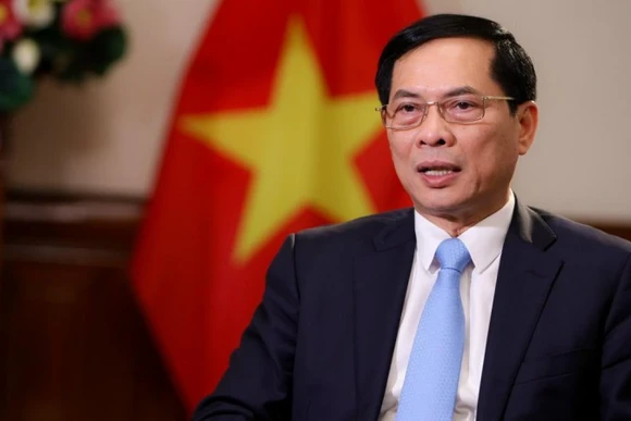 Bộ trưởng Ngoại giao Bùi Thanh Sơn.