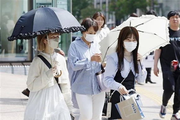 Nắng nóng tại Nhật Bản. (Ảnh: Kyodo/TTXVN)