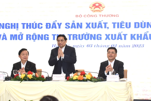 Thủ tướng Phạm Minh Chính dự và chỉ đạo Hội nghị.