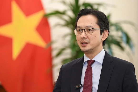 Thứ trưởng Ngoại giao Đỗ Hùng Việt.