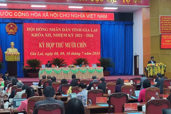 Hội đồng nhân dân tỉnh Gia Lai khóa 12, nhiệm kỳ 2021-2026 đã thông qua 32 Nghị quyết về phát triển kinh tế xã hội và 2 nghị quyết giám sát của Thường trực Hội đồng nhân dân.