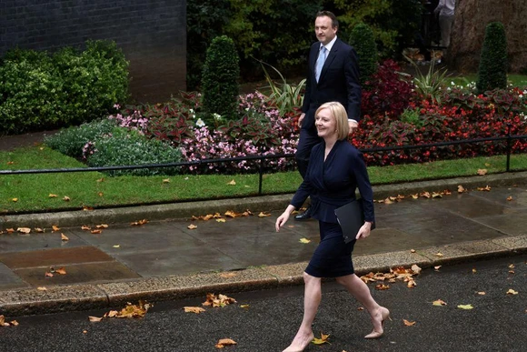 Ảnh minh họa: Bà Liz Truss đã có cuộc điện đàm với Tổng thống Ukraine Volodymyr Zelensky ngay sau khi nhậm chức. (Ảnh: Reuters)