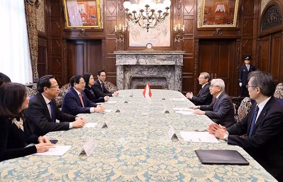 Thủ tướng hội kiến Chủ tịch Thượng viện Nhật Bản