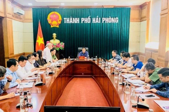 Quang cảnh cuộc họp của UBND thành phố Hải Phòng nhằm ổn định tình hình hoạt động của Ngân hàng SCB trên địa bàn thành phố. 