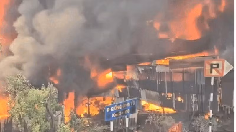 Hiện trường vụ cháy. 