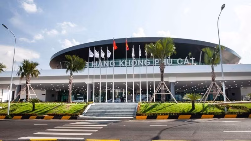 Cảng Hàng không Phù Cát (Bình Định).