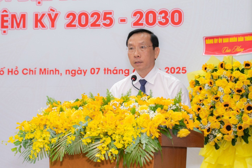 Đồng chí Ngô Thành Tuấn, Phó Bí thư Đảng ủy Ủy ban nhân dân Thành phố Hồ Chí Minh phát biểu chỉ đạo Đại hội. 1.jpg