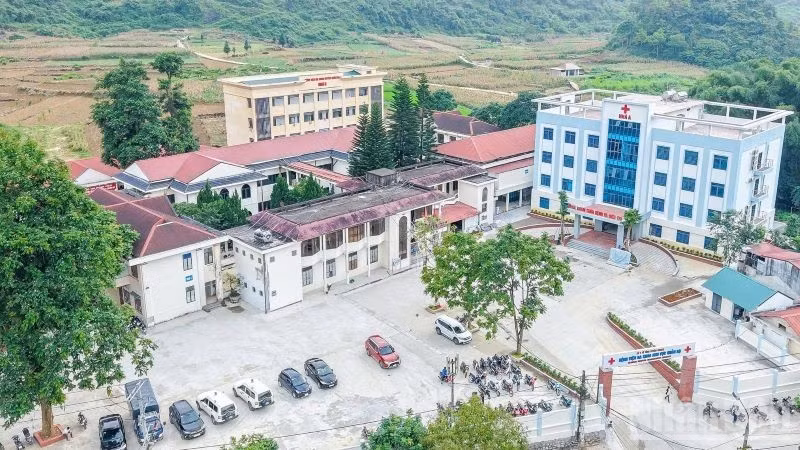 Công trình xây dựng Khoa Khám bệnh và điều trị (Bệnh viện Đa khoa khu vực Quản Bạ, Tuyên Quang).