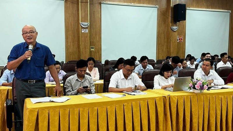 Đại diện Sở Tư pháp thành phố Cần Thơ phát biểu tại tọa đàm.