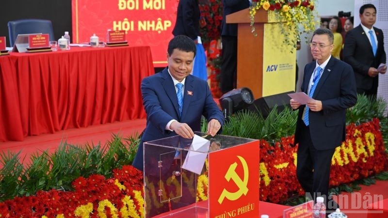 Đại hội đã bầu ra Ban Chấp hành gồm 27 đồng chí; Ban Thường vụ gồm 9 đồng chí. ndo_br_3-7581.jpg