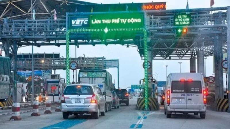 Cục Đường bộ Việt Nam đề nghị các nhà đầu tư, doanh nghiệp dự án BOT và các đơn vị liên quan xem xét, chỉ đạo trạm thu phí miễn phí dịch vụ sử dụng đường bộ cho các phương tiện vận chuyển hàng cứu trợ.