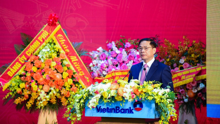 Đồng chí Bùi Thanh Sơn, Ủy viên Trung ương Đảng, Phó Thủ tướng Chính phủ, Bộ trưởng Ngoại giao phát biểu chỉ đạo. vt4.jpg